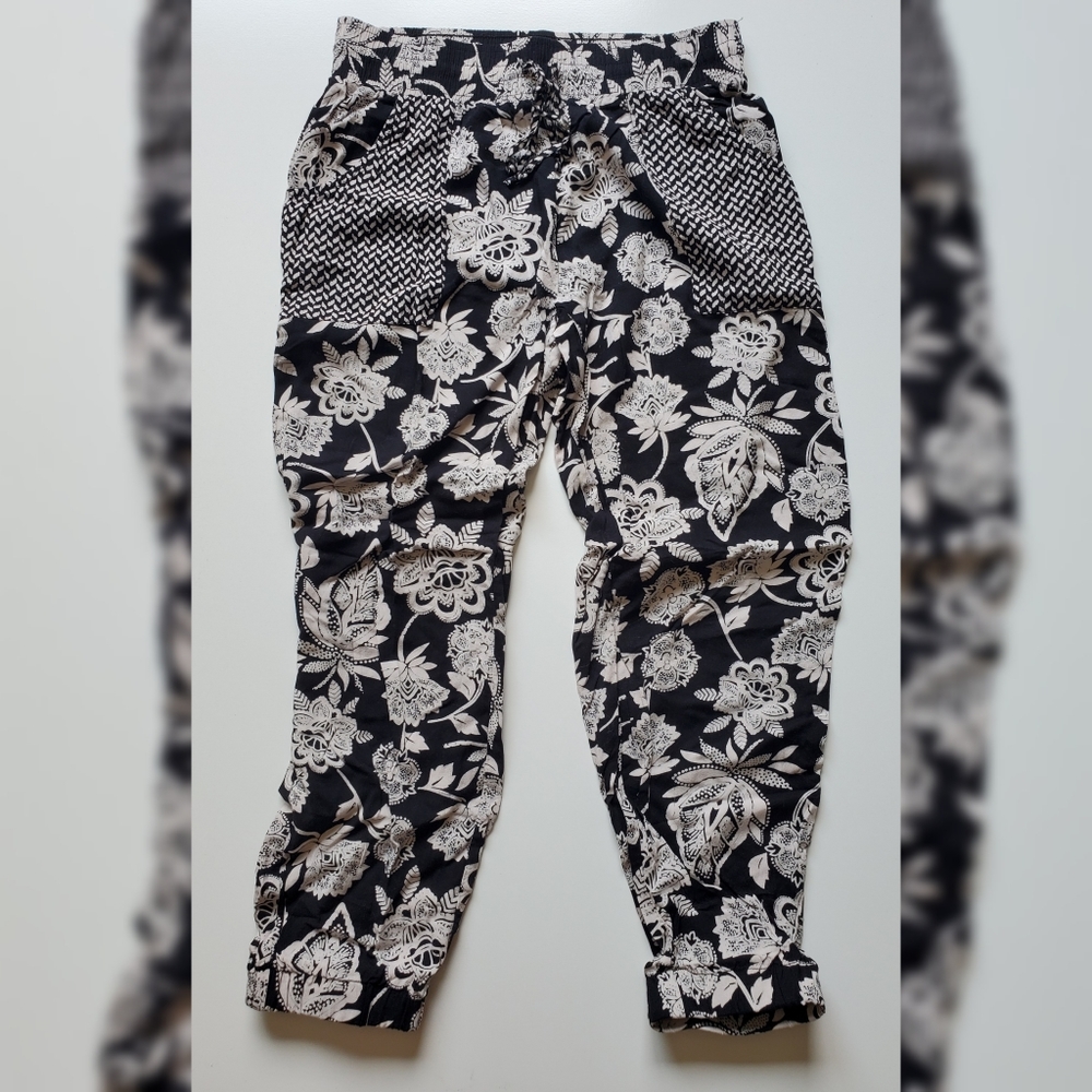 Jogger style pants